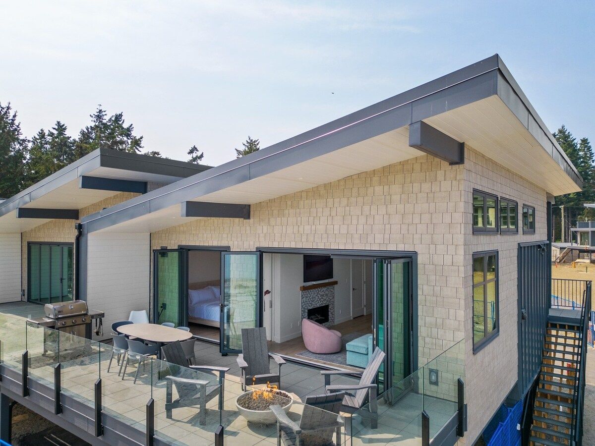 Beachfront Villas